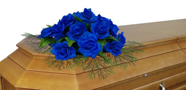 цветочная композиция на крышку гроба 3